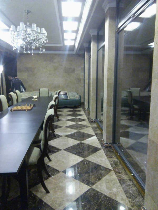 Մարմարե հատակի սալիկապատում