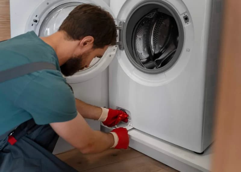 Household appliance