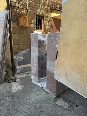 Բեռնափոխադրումներ և շին աղբ 