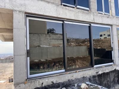 Պատուհաններ և Դռներ